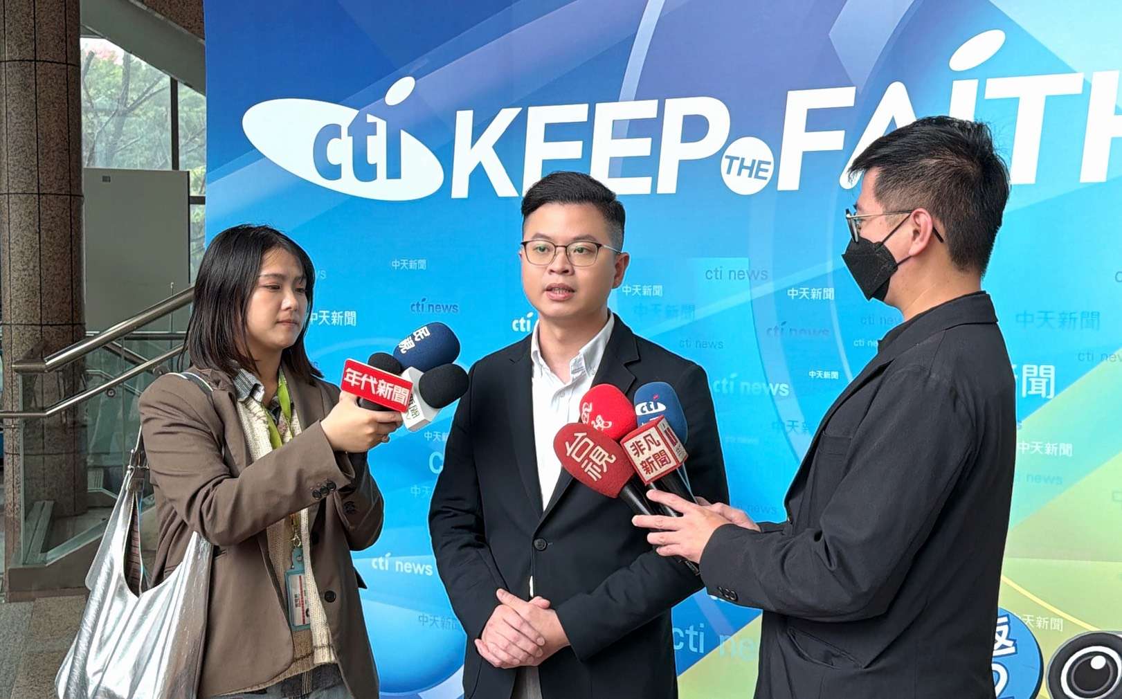 院版財劃法出爐 凌濤批民進黨前後矛盾 S 30605344