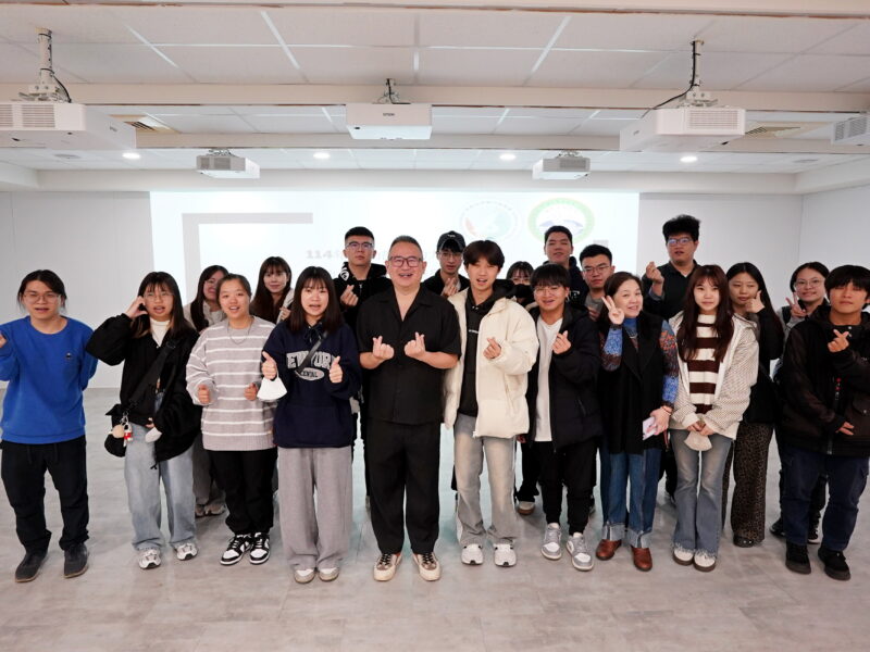 圖文：百夫長創辦人陳志彬蒞臨僑光科大行銷與流通管理系就業學程現身傳授創新秘訣。