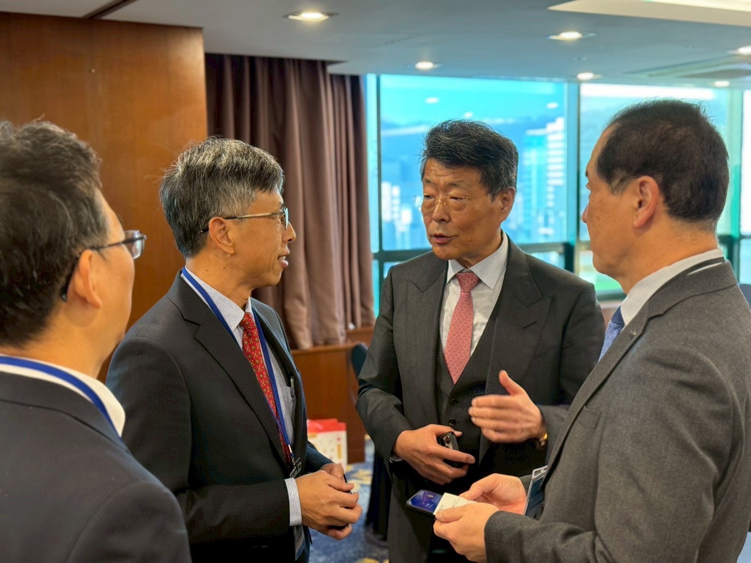 活動現場宜蘭縣政府代表跟韓國旅遊產業代表深度交流，針對觀光合作與市場趨勢交換意見，深化台韓城市與產業連結。圖/宜蘭縣政府提供